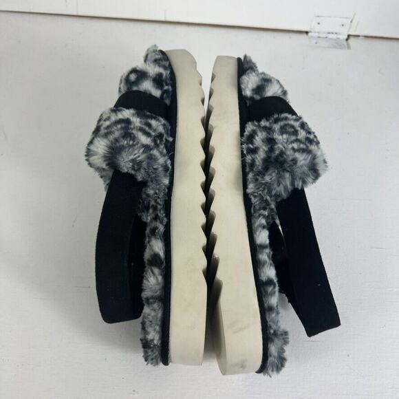 Koolaburra by UGG Fuzz'd Out Sandal Slipper Black & White Cheetah Size 8 39 - Picture 8 of 12
